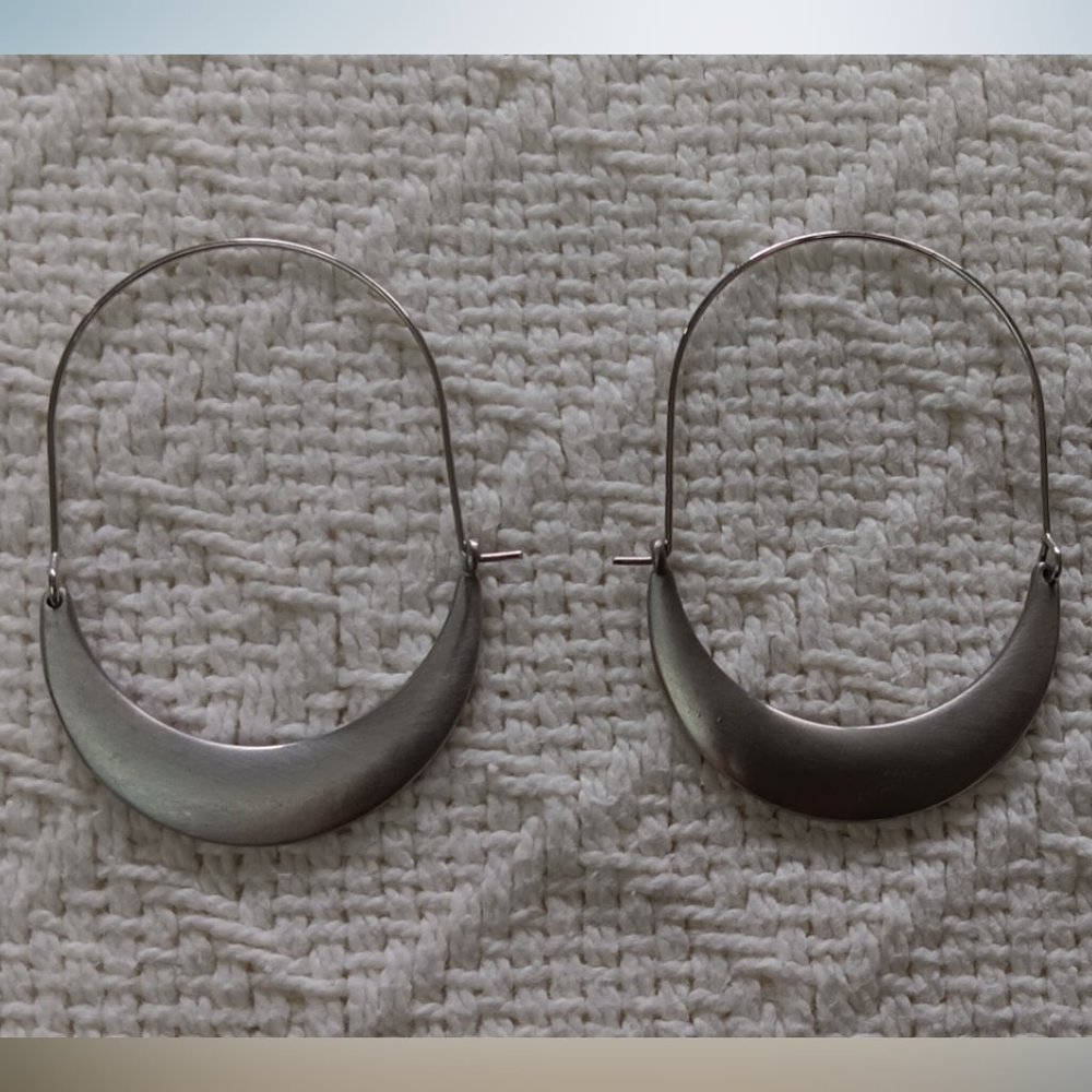 Matte Silver Plated Fashion Hoop Earrings